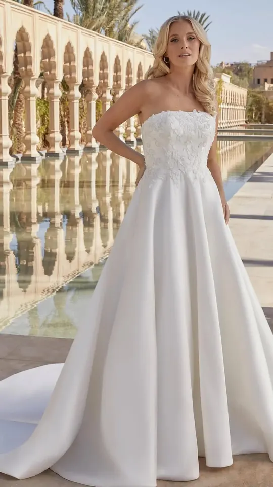 Justin Alexander wedding gown, bridal size 18, front view